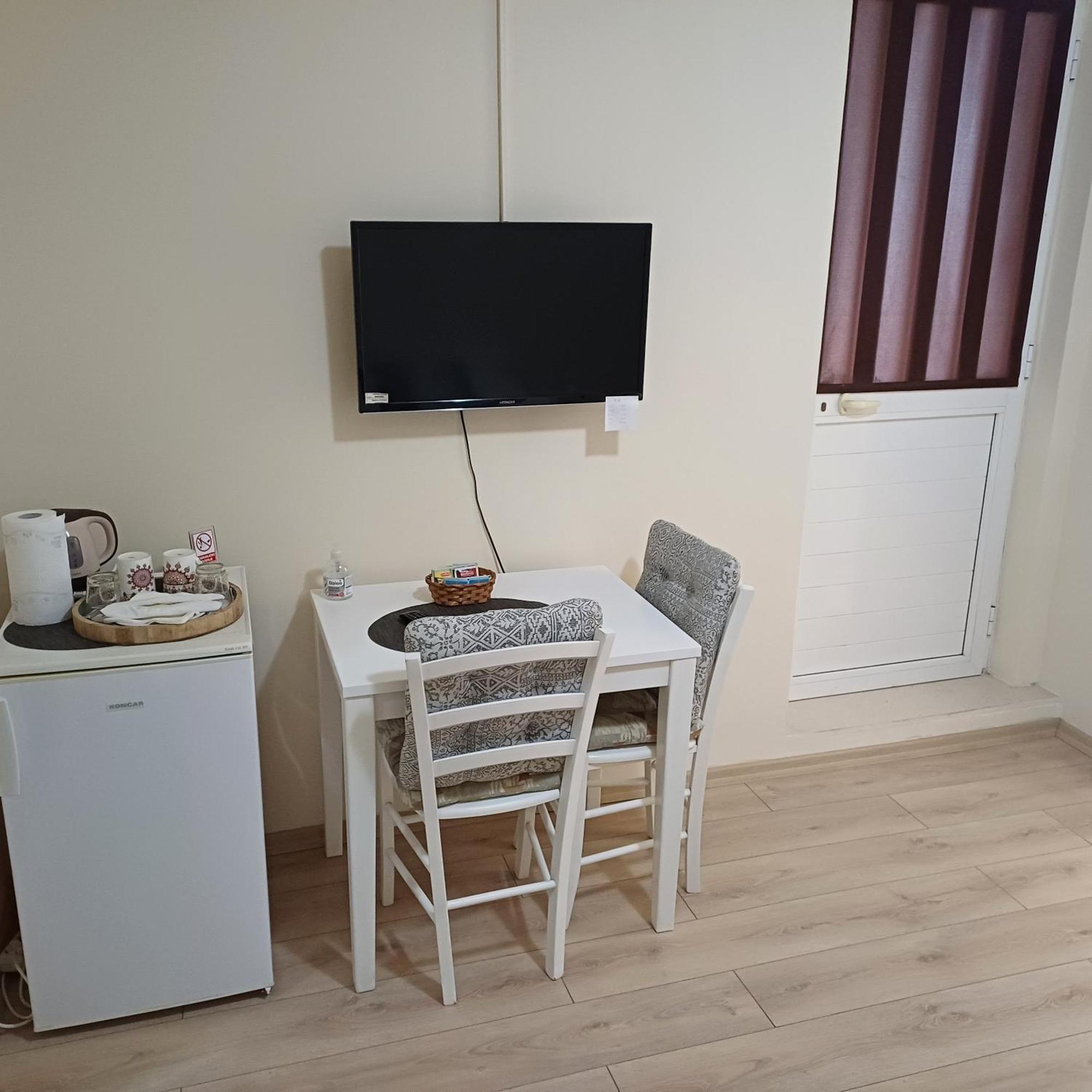 Rooms Kvestic ดูบรอฟนิก ภายนอก รูปภาพ