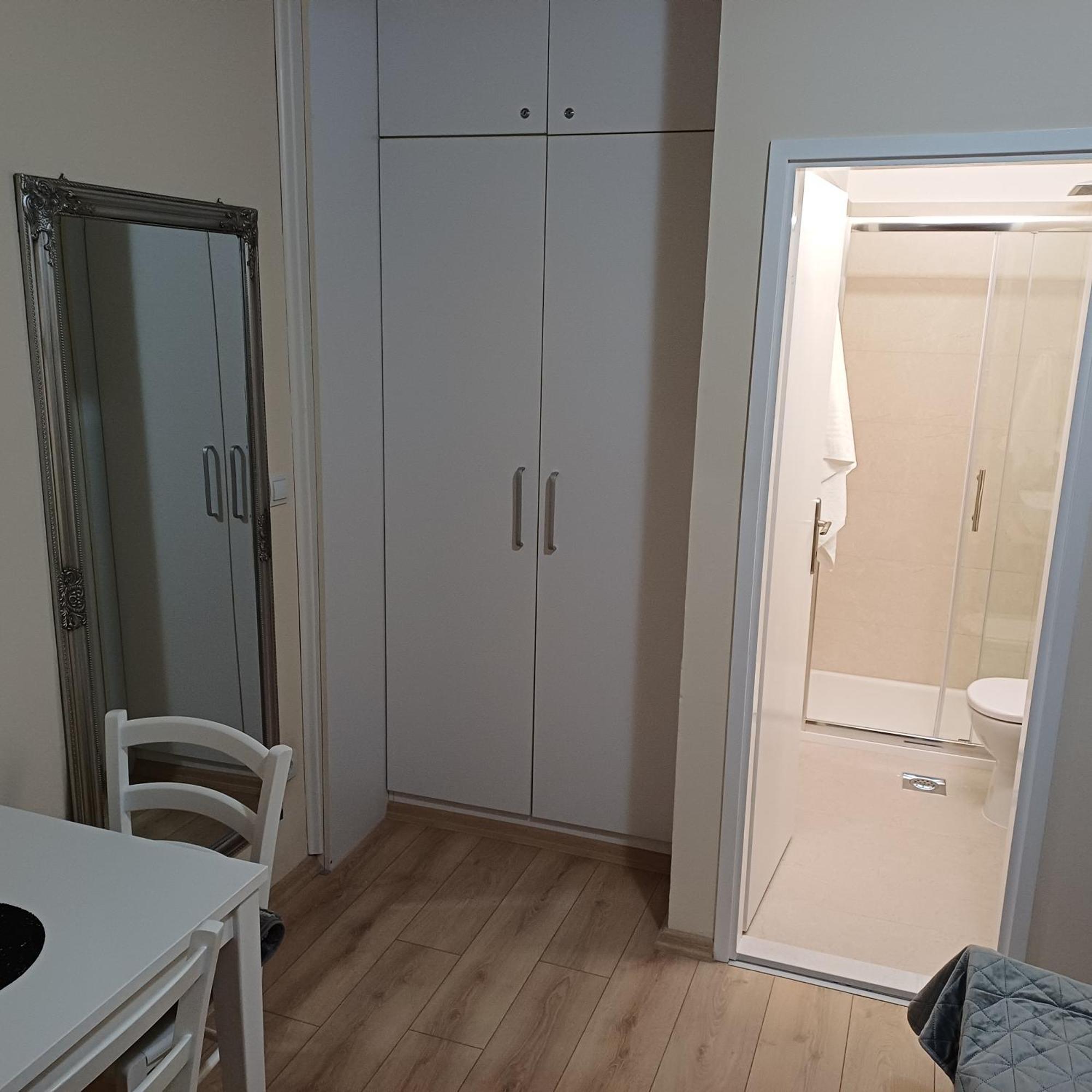 Rooms Kvestic ดูบรอฟนิก ภายนอก รูปภาพ