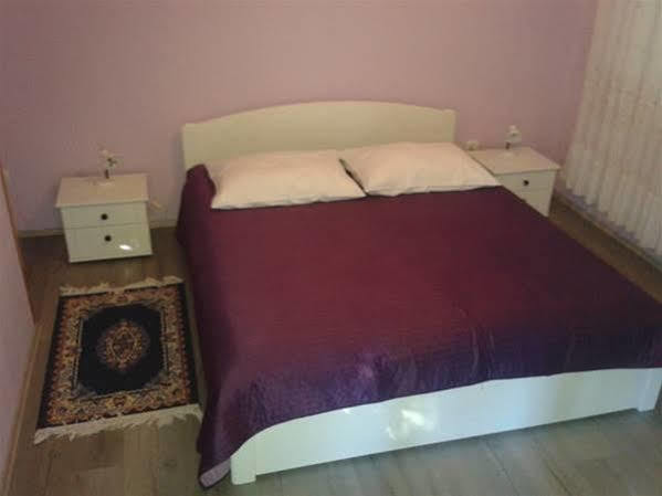 Rooms Kvestic ดูบรอฟนิก ภายนอก รูปภาพ